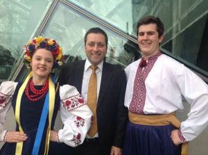 Matthew Guy MP with Lehenda Dancers